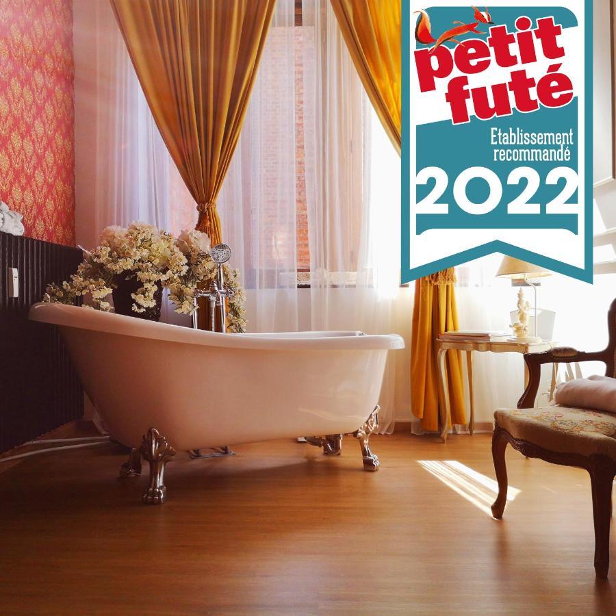 Love Nest Versailles - Unique Louis XIV decoration - Calm location right IN city center Namur Extérieur photo